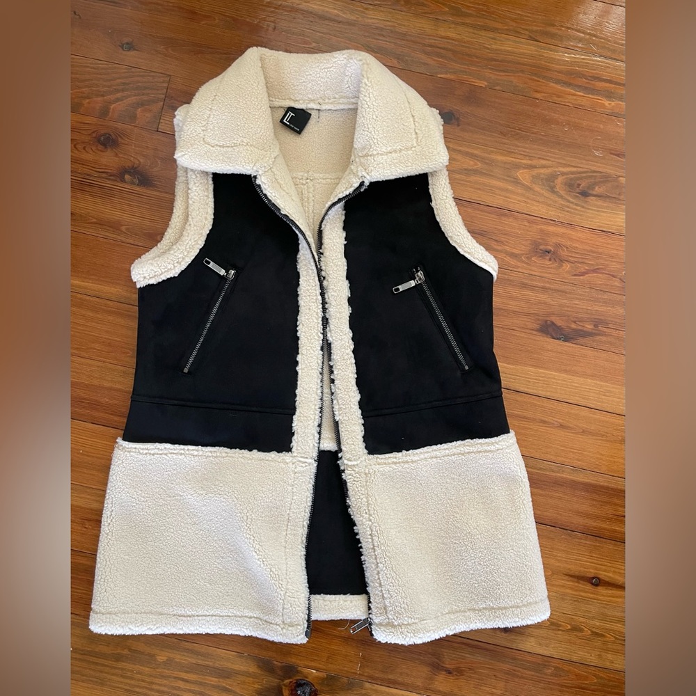 LoveToken vest